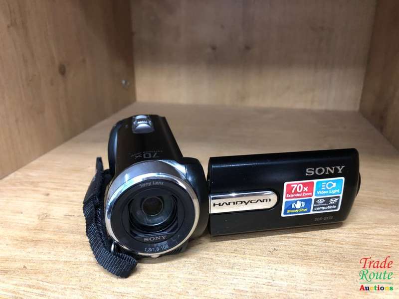 Sony DCR-SX22 Digital Video Recorder Handycam Camcorder - 70X ZOOM