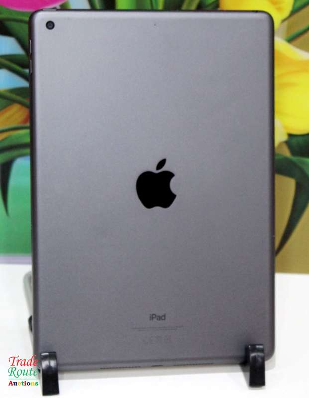 Apple iPad 7th Gen 10.2" Wi-Fi  32GB - Space Grey - (MW742HC/A) (A2197)