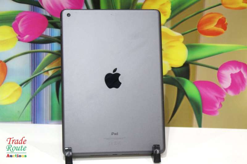 Apple iPad 7th Gen 10.2" Wi-Fi  32GB - Space Grey - (MW742HC/A) (A2197)