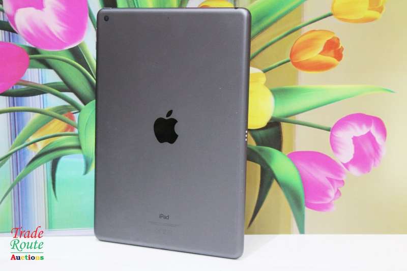 Apple iPad 7th Gen 10.2" Wi-Fi  32GB - Space Grey - (MW742HC/A) (A2197)
