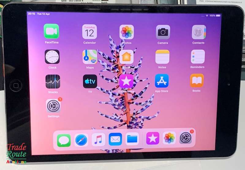 APPLE IPAD MINI 2 | 32GB | ME820B/A  with Retina display Wi-Fi + Cellular