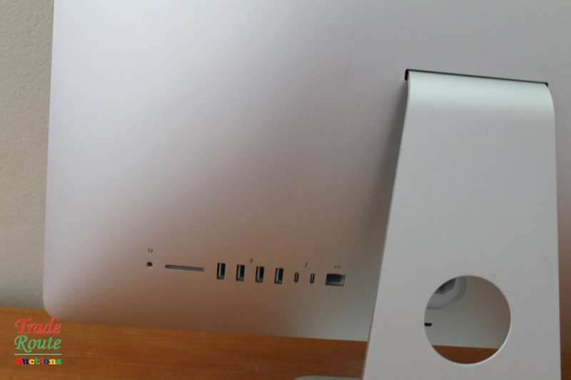 2017 Apple iMAC * ULTRASLIM  * All In One Desktop * Very Stylish