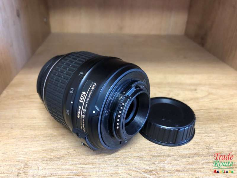 Nikon AF-S DX Zoom-NIKKOR 18-55mm f/3.5-5.6G ED II Lens