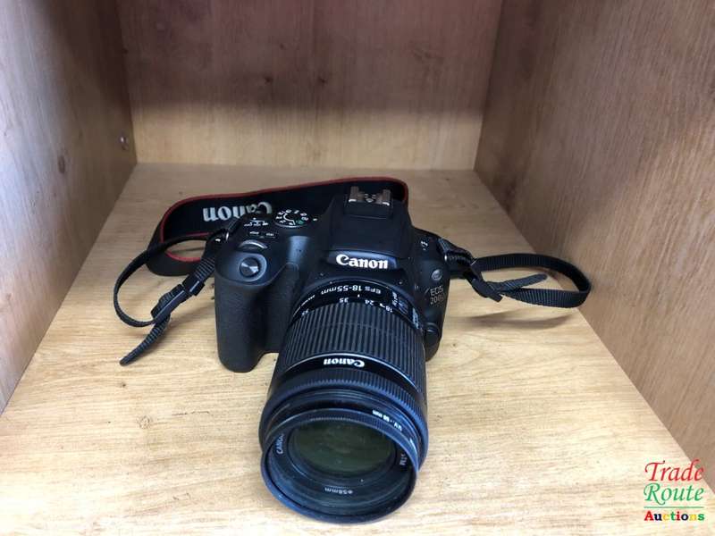 Canon EOS 200D DSLR Camera - 24.2MP - DIGIC 7 - with Canon 18-55 IS STM Lens kit