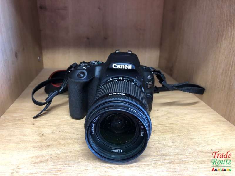 Canon EOS 200D DSLR Camera - 24.2MP - DIGIC 7 - with Canon 18-55 IS STM Lens kit