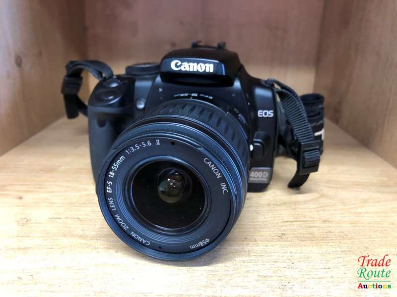 Canon EOS 400D DigitalSLR camera 10.1 Megapixels + Canon EFS 18-55mm Lens