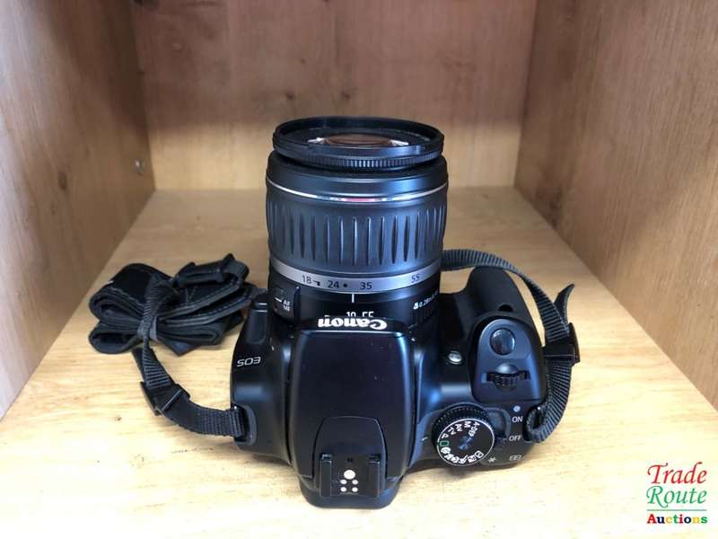 Canon EOS 400D DigitalSLR camera 10.1 Megapixels + Canon EFS 18-55mm Lens