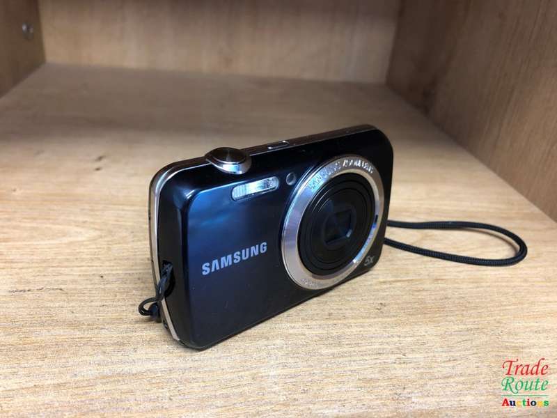 Samsung PL Series PL20 14.2MP Digital Camera - Please Read