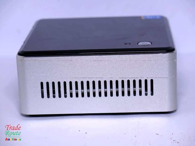 Intel NUC Mini-PC NUC5i3RYH | CORE i3 5010U 2.1GHz | 4GB RAM | 500GB HDD DESKTOP PC