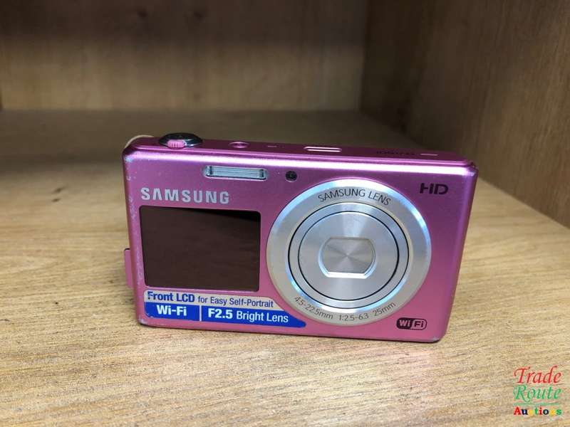 Samsung DV150F 16.2MP Smart WiFi Digital Camera with 5x Optical Zoom & 2.7" / 1.48" front LCD