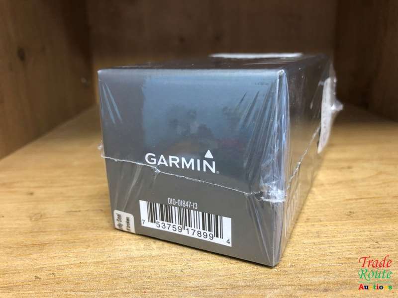 Garmin Vivofit 4 Activity Tracker Size : Large - BRAND NEW IN BOX