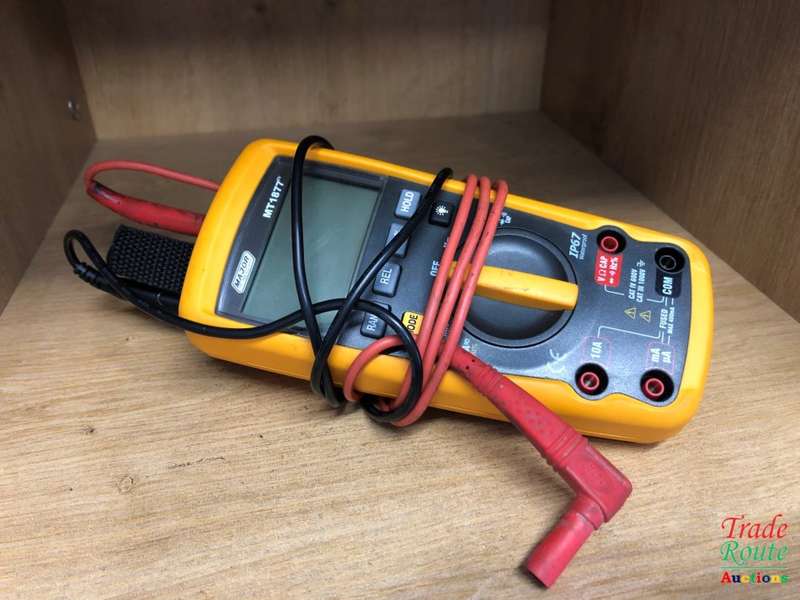 Major Tech 1000V AC/DC IP67 True RMS Multimeter (MT1877) - Industrial CAT IV 600V