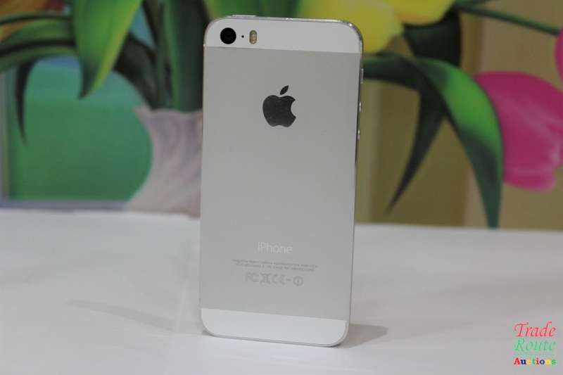 Apple Iphone 5S  16GB SmartPhone A1530