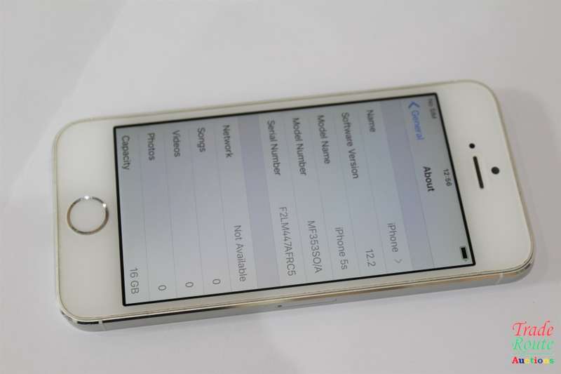 Apple Iphone 5S  16GB SmartPhone A1530