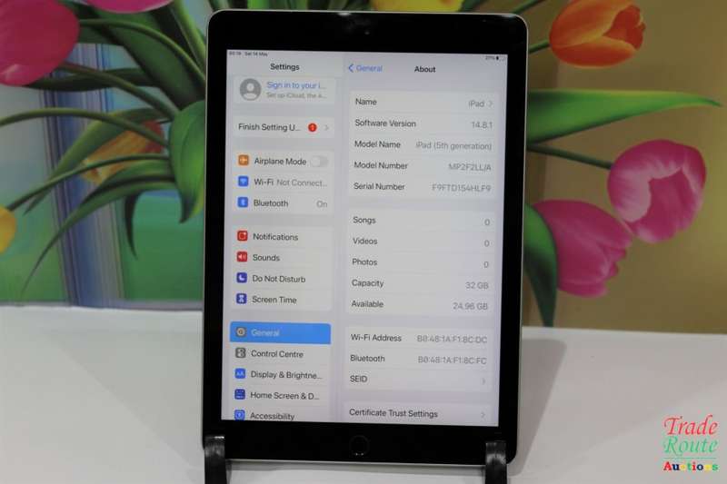 Apple iPad 5th Gen | MP2F2LL/A | WiFi | 32GB | A1822 | RETINA 9.7 inch Tablet Touch Screen