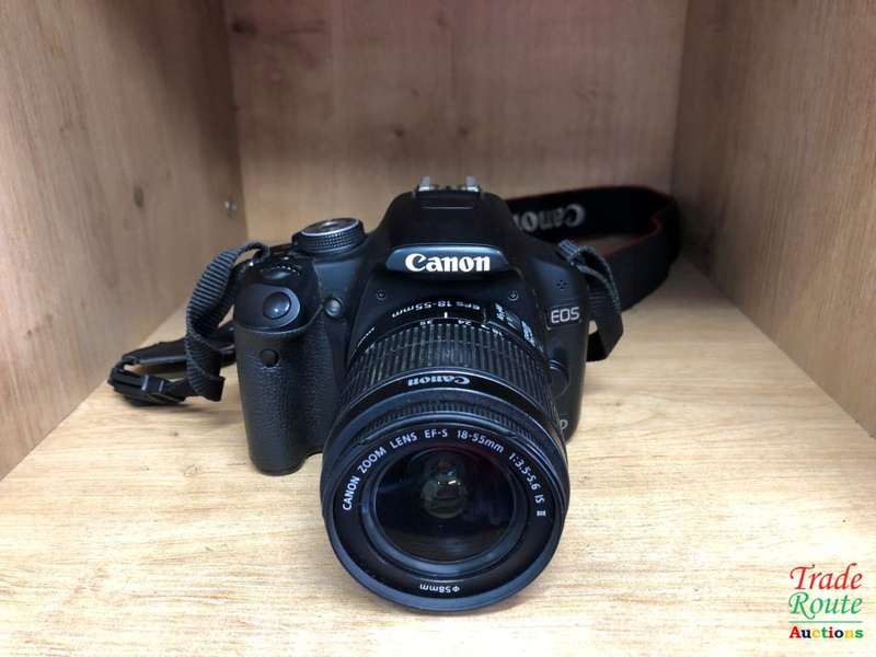Canon EOS 500D Digital SLR camera 15.1 Megapixels With 18-55mm IS II Lens
