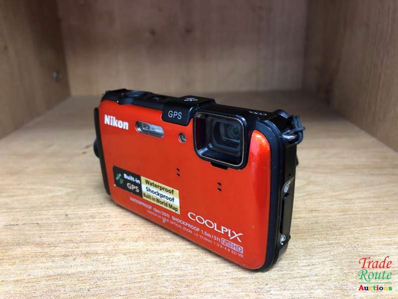 Nikon COOLPIX AW100 Waterproof Compact Digital Camera - Black (16MP, 5x Optical Zoom) 3 inch LCD
