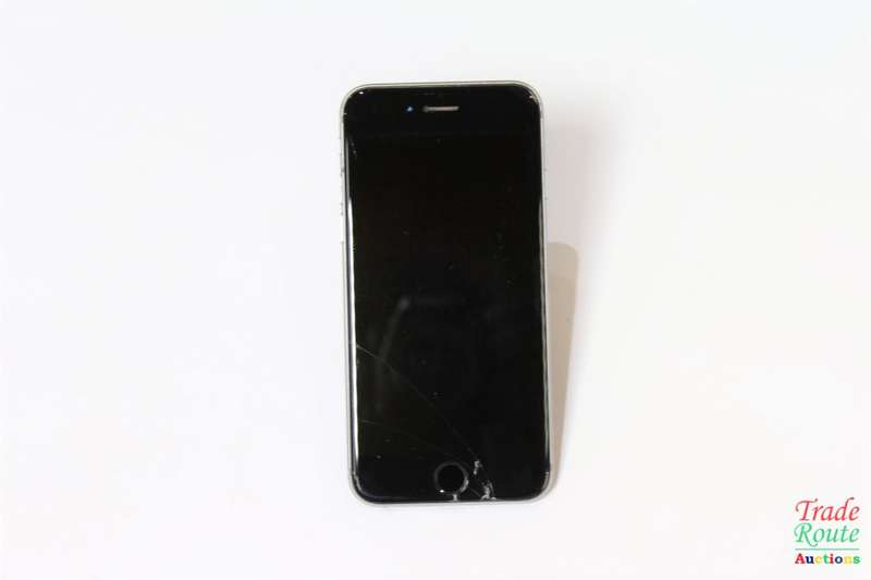 APPLE IPHONE 6 | A1586 | MQ3D2AA/A| 32GB - [ CRACKED OUTER GLASS - LCD IS FINE ]
