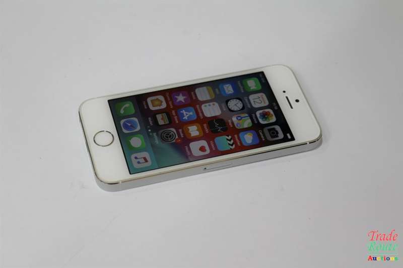 Apple Iphone 5S  16GB SmartPhone A1530 *** APPLE IPHONE5s ***