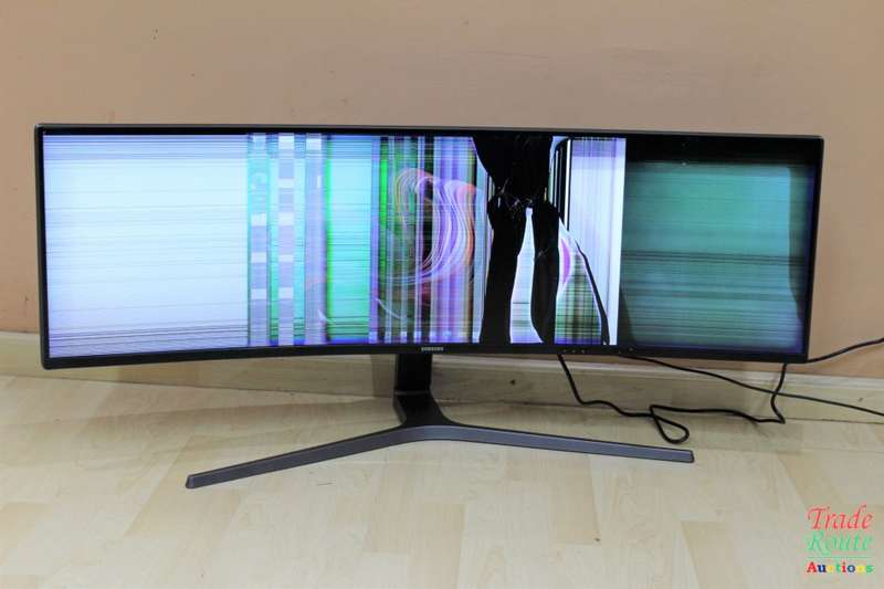 For Spares or REPAIR - Samsung C49HG90DMU 124.2 cm 49 inch Quantum Dot LED LCD Monitor 3840 x 1080