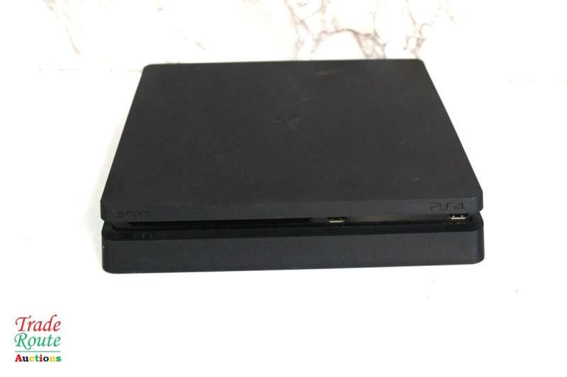 Sony PS4 PlayStation 4 SLIM console CUH-2015A - Jet Black  *** SONY PS4 ***