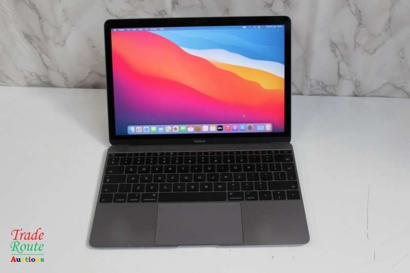 MacBook `Core M` 1.2Ghz 12 inch RETINA SILVER (Early 2015 Model) | 8GB RAM | 256GB SSD | 2304x1440