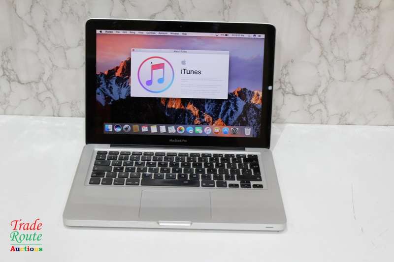 MacBook Pro 13.3-inch | Core i7 2.7GHz  INTEL HD GRAPHICS