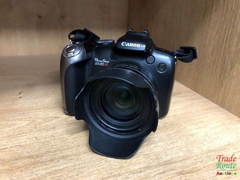 Canon PowerShot SX20 IS Digital Camera (12.1 Megapixel, 20x Optical Zoom) 2.5 inch LCD