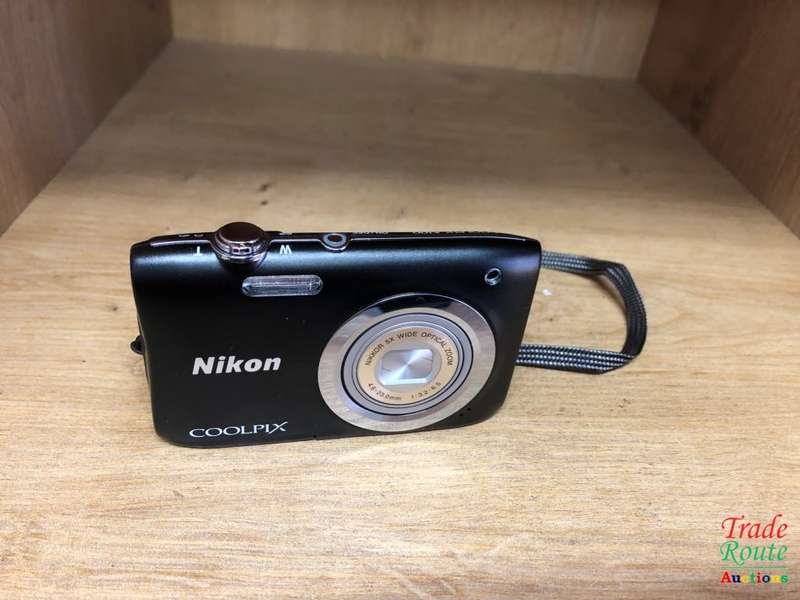 Nikon CoolPix A100 20.1MP Compact Digital Camera