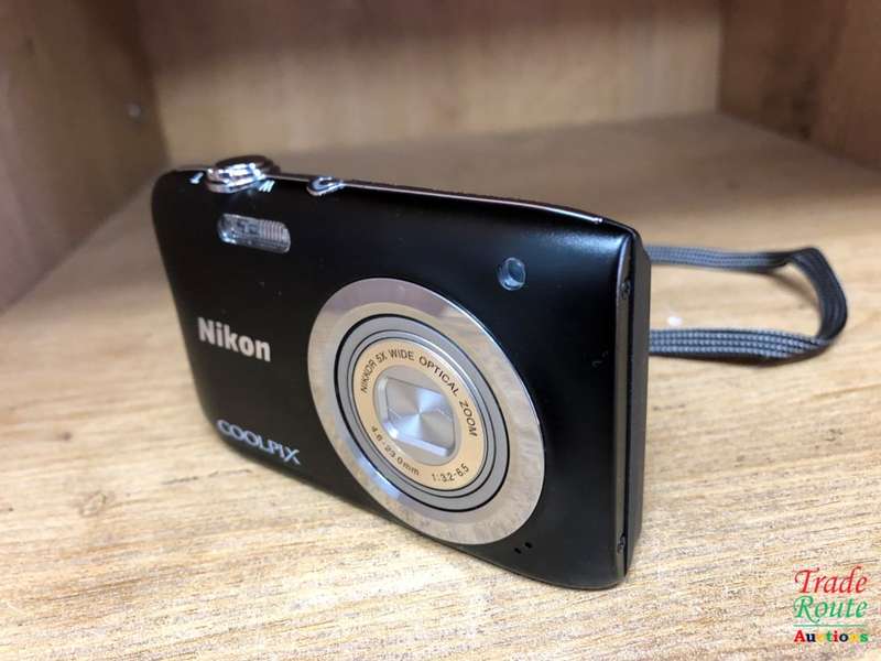 Nikon CoolPix A100 20.1MP Compact Digital Camera