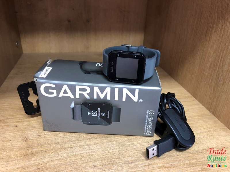 Garmin Forerunner 30 GPS Running Watch with Wrist-based Heart Rate - IN  BOX