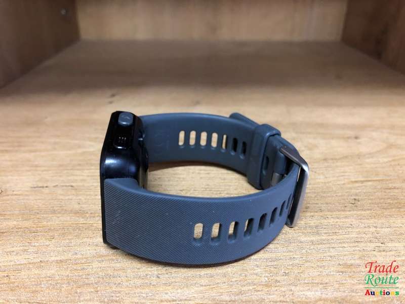 Garmin Forerunner 30 GPS Running Watch with Wrist-based Heart Rate - IN  BOX