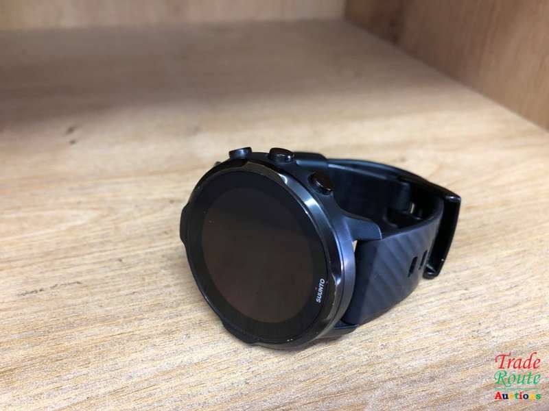 Suunto 7 - GPS Multisport GPS Smartwatch + includes Additional Strap set