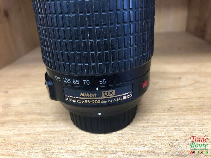 Nikon AF-S NIKKOR 55-200mm VR [ VIBRATION REDUCTION ] LENS