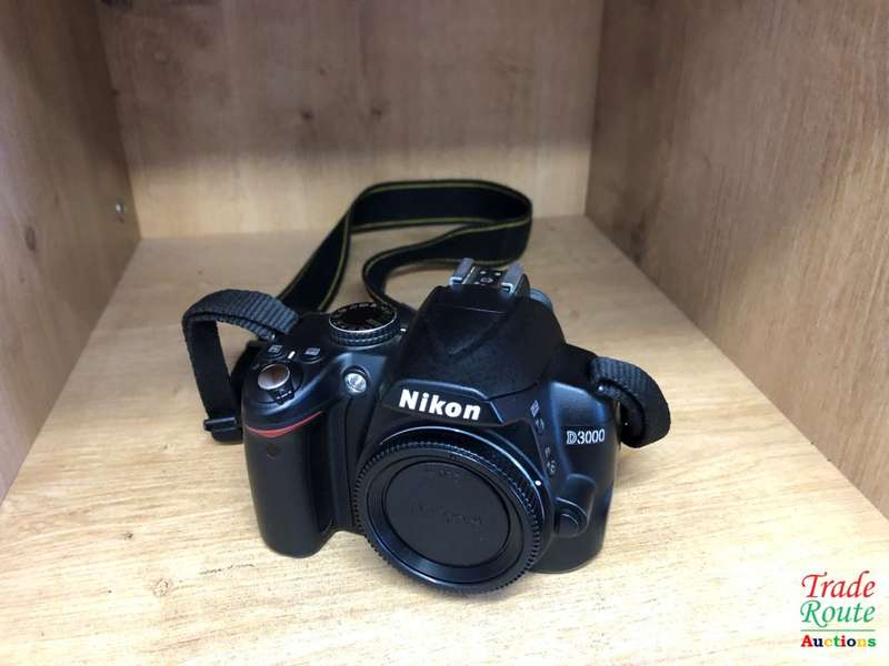 NIKON D3000 DSLR CAMERA  (BODY ONLY) PROFESSIONAL CAMERA BODY