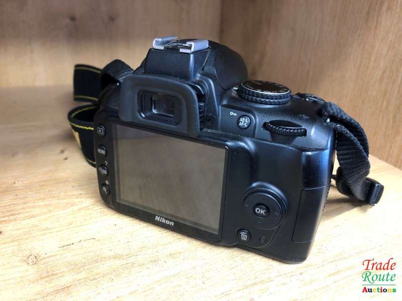 NIKON D3000 DSLR CAMERA  (BODY ONLY) PROFESSIONAL CAMERA BODY