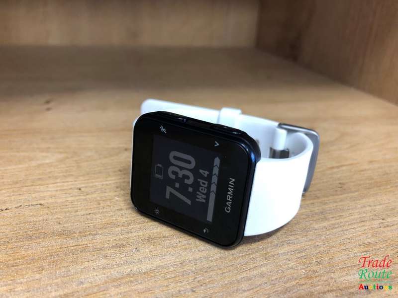Garmin Forerunner 35 Fitness Watch - IN  BOX