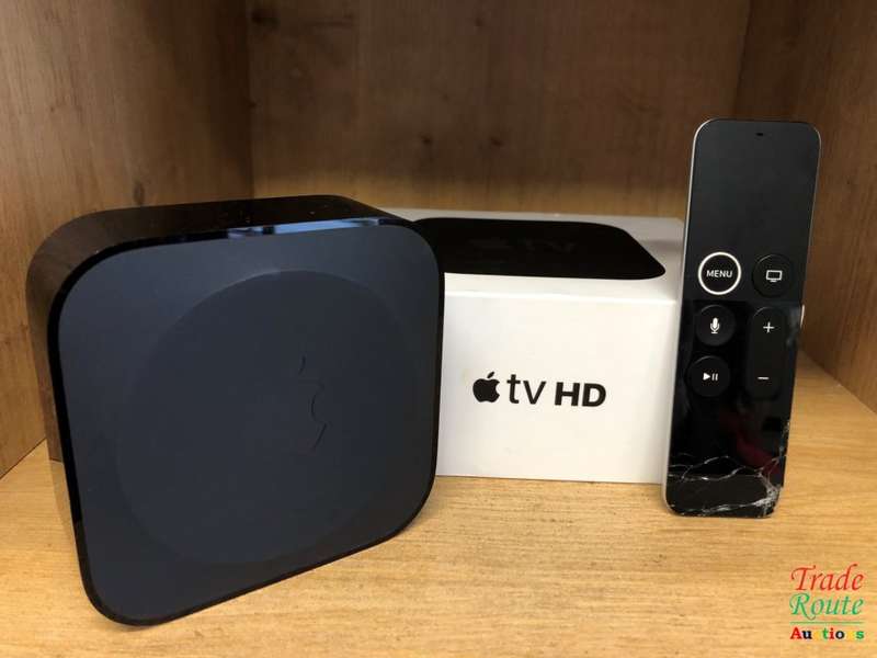Apple TV (4th Generation) 32GB - A1625 - Remote Chipped