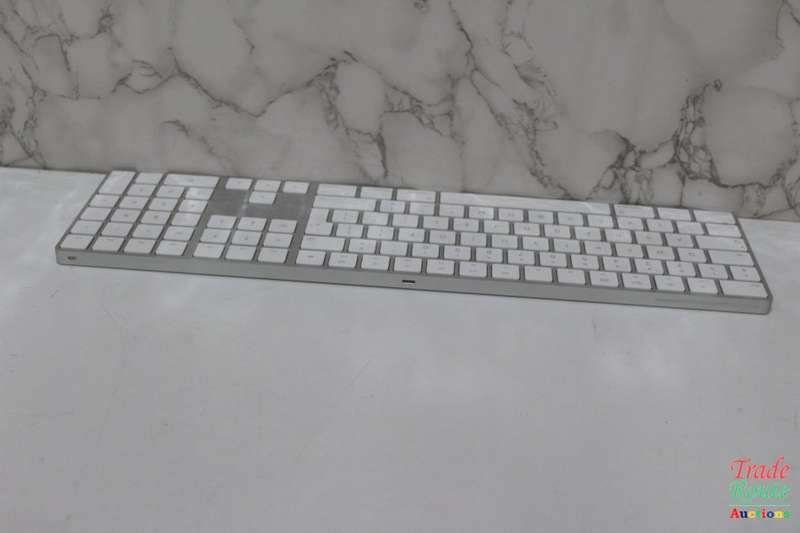 Apple A1843 Wireless Rechargeable Bluetooth Magic Keyboard With Numeric Keypad