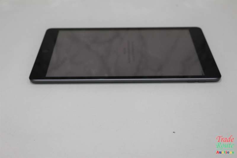 APPLE iPad 10.2-inch (8th Gen) Wi-Fi 32GB- A2270 - Space Grey - MYL92HC/A