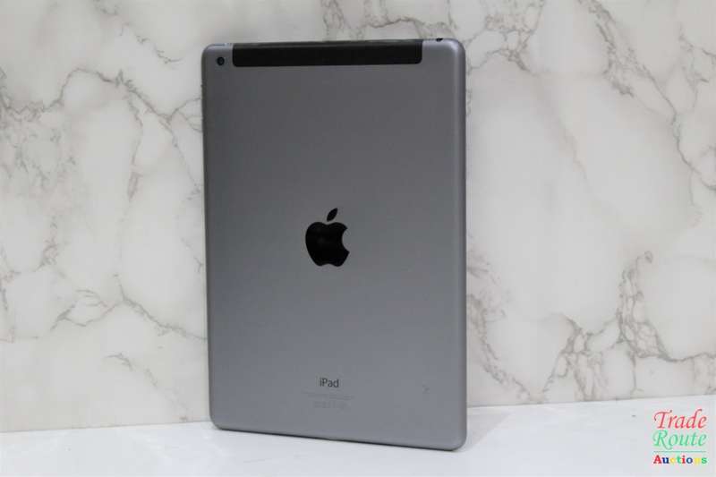 Apple iPad Air 9.7-inch | MD792HC/B | 32GB | WiFi + 4G CELLULAR | A1475 | RETINA DISPLAY