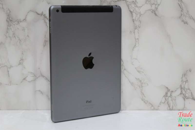 Apple iPad Air 9.7-inch | MD792HC/B | 32GB | WiFi + 4G CELLULAR | A1475 | RETINA DISPLAY