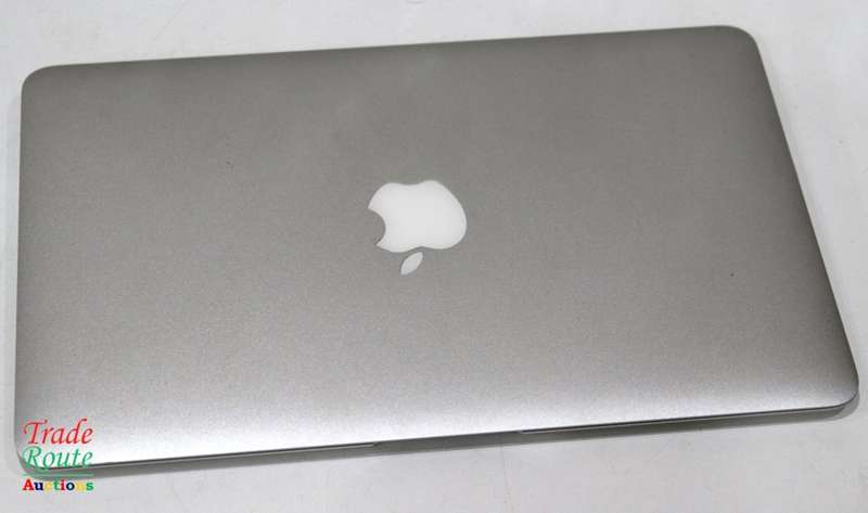 MacBook Air 11.6-inch | Core i5 1.6GHz | 4GB RAM | 128GB SSD FLASH