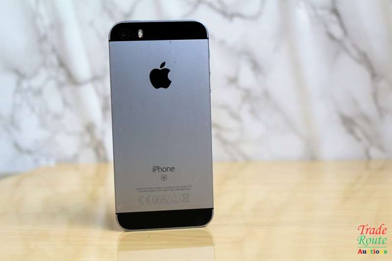APPLE IPHONE SE | FLLN2SO/A | A1723 | FINGERPRINT ID | SMART PHONE
