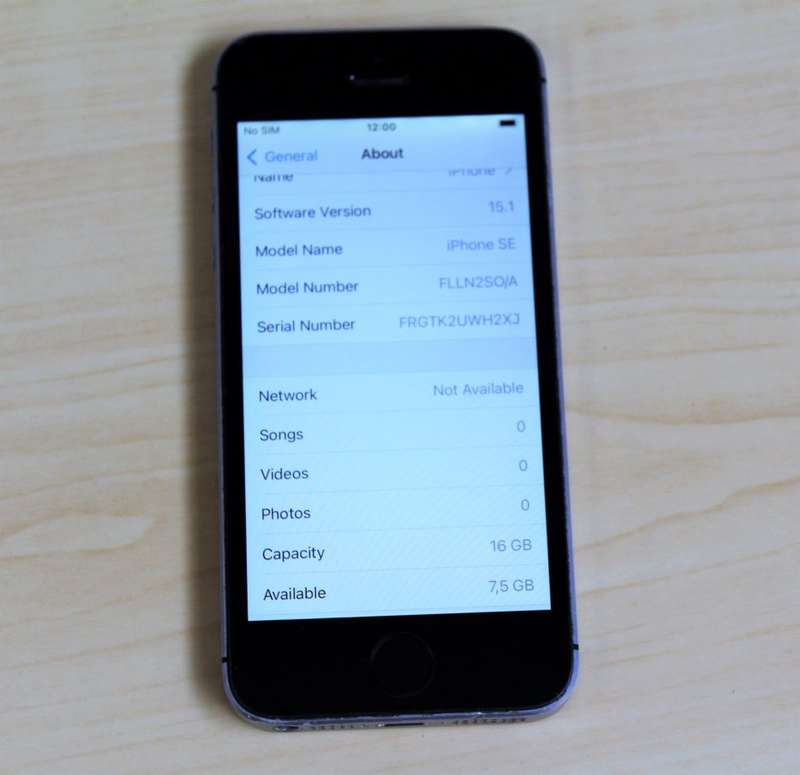 APPLE IPHONE SE | FLLN2SO/A | A1723 | FINGERPRINT ID | SMART PHONE
