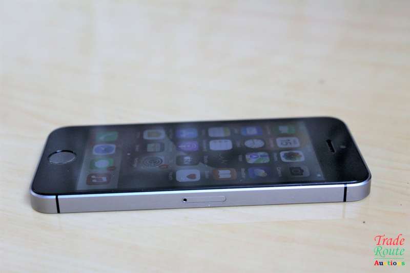 APPLE IPHONE SE | MLLN2SO/A | A1723 | SMART PHONE