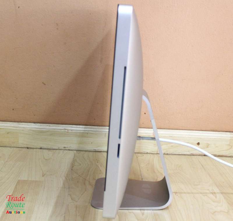 Apple iMAC | 21.5 INCH * ALL IN ONE DESKTOP COMPUTER * AMD Radeon HD ** BARGAINS **
