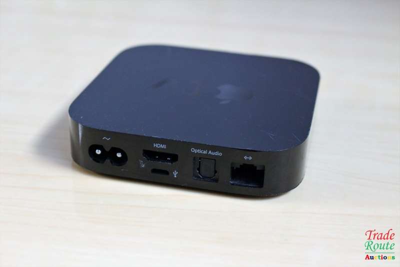 Apple TV  | 3rd Gen | A1469  - with Remote