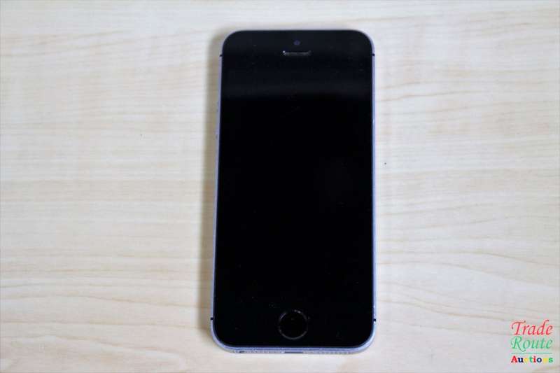 Apple iPhone SE | FLLN2SO/A | A1723 | Fingerprint ID | Smartphone