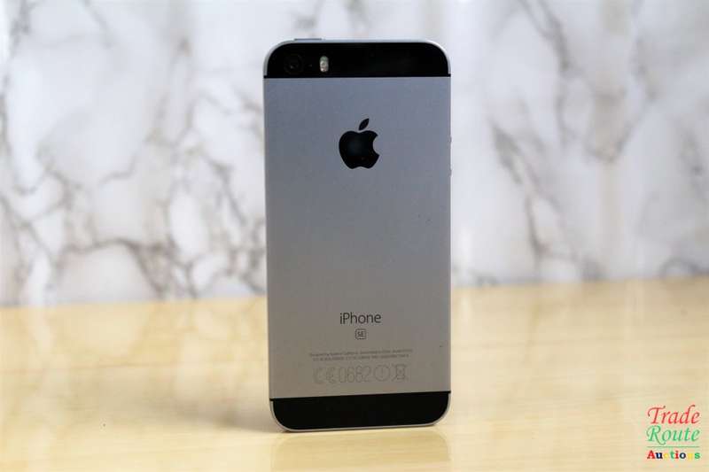 APPLE IPHONE SE | FLLN2SO/A | A1723 | FINGERPRINT ID | SMART PHONE